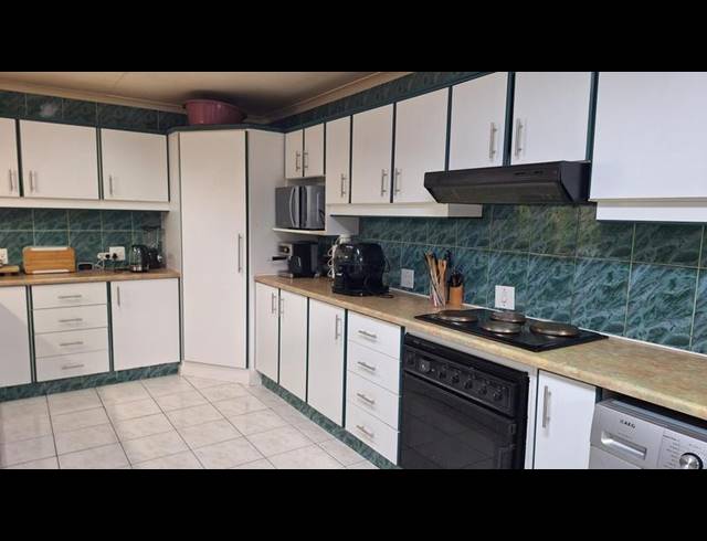 BUSINESS FOR SALE IN UMKOMAAS